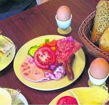 Bed & Breakfast And Coasy 80 Qm Flat